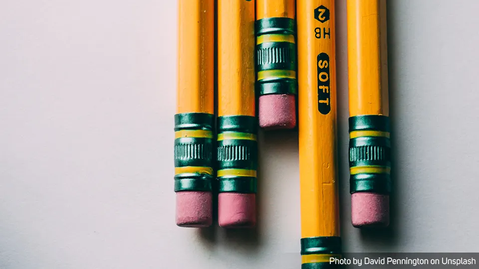 Anak Dan Orang Tua Seperti Pensil Dan Penghapus